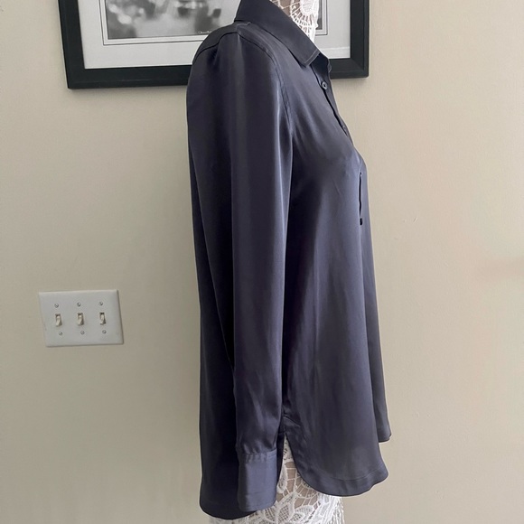 Banana Republic blouse zize S runs bigger like M good condition - Picture 4 of 13